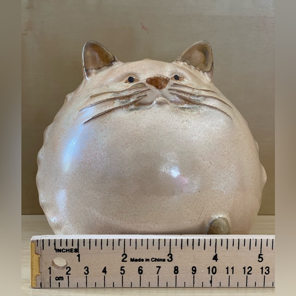 CERAMIC CAT AND CAT SHAPED CANDLE - Picture 2 of 16